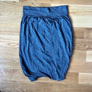 Cute lululemon skirt. Barely worn!